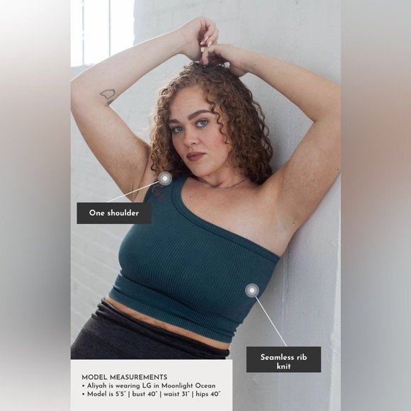 Josie One-Shoulder Ribbed Top - Picture 9 of 12